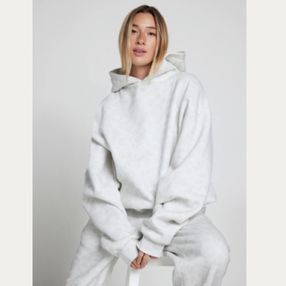 Minimalist Hoodie in Snow Leopard (rare color)